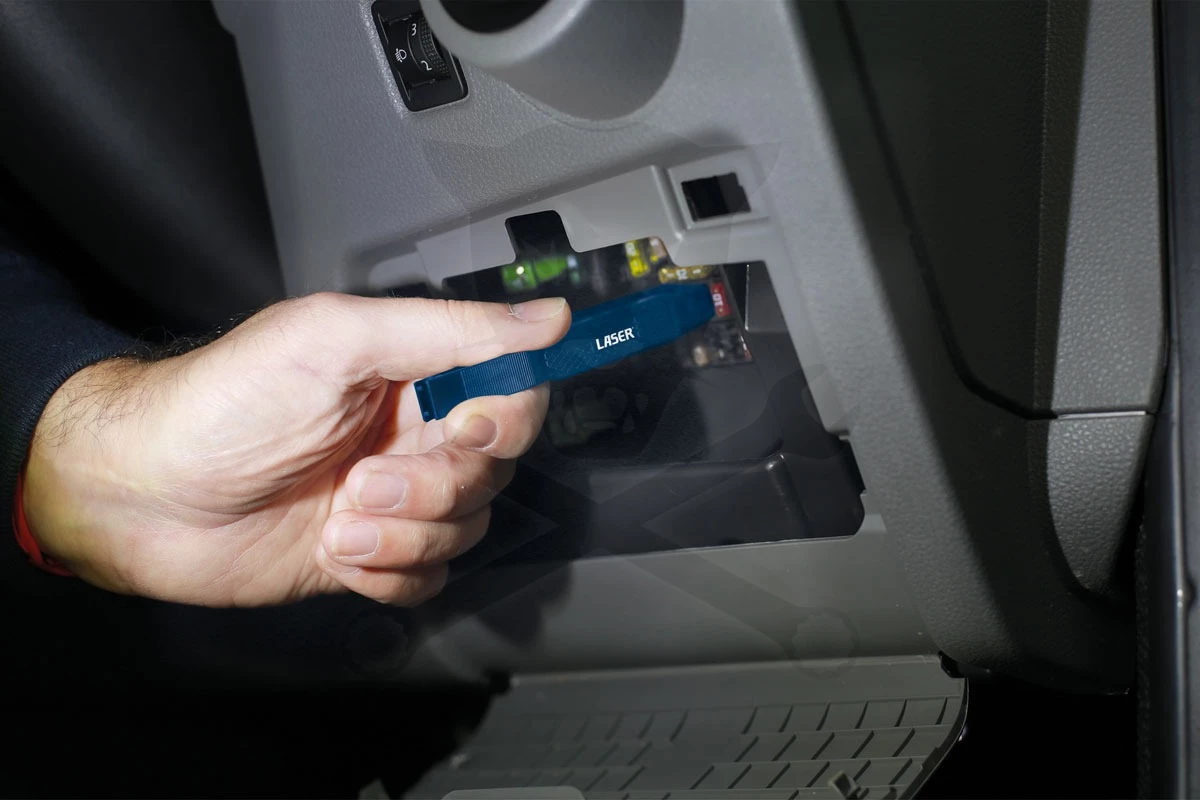 Biztosíték kiszedő és biztosíték foglalat gyémányt tisztító készlet Laser(LAS-8668) - Image 3