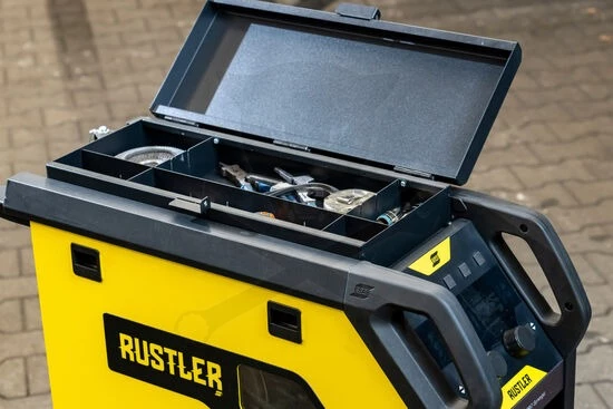 Hegesztő inverter - MIG- Rustler EM 350C PRO Synergic Pulse - ESAB - Image 3